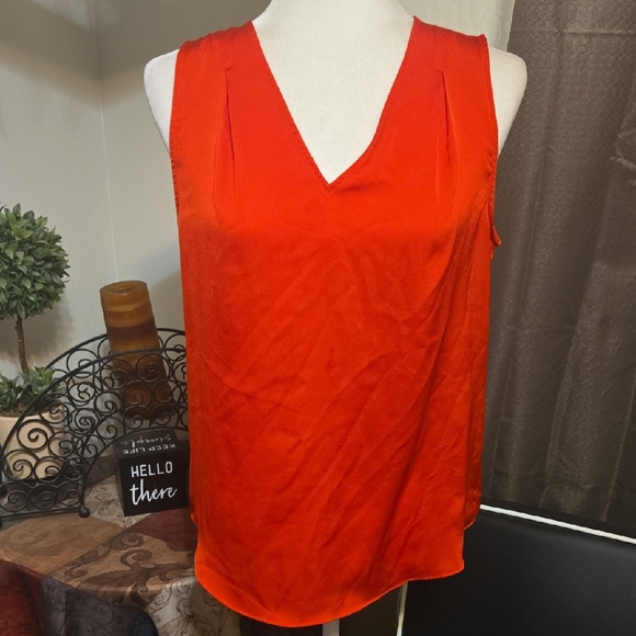 Banana Republic Red V-Neck Tank Top - Picture 1 of 4